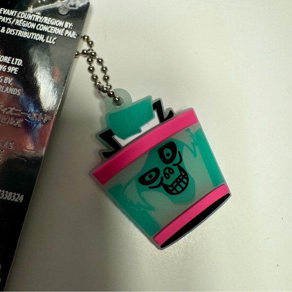 NWT. Disney Folding Fan - Hatbox Ghost - Haunted Mansion. Hatbox Ghost colorful - Picture 7 of 8